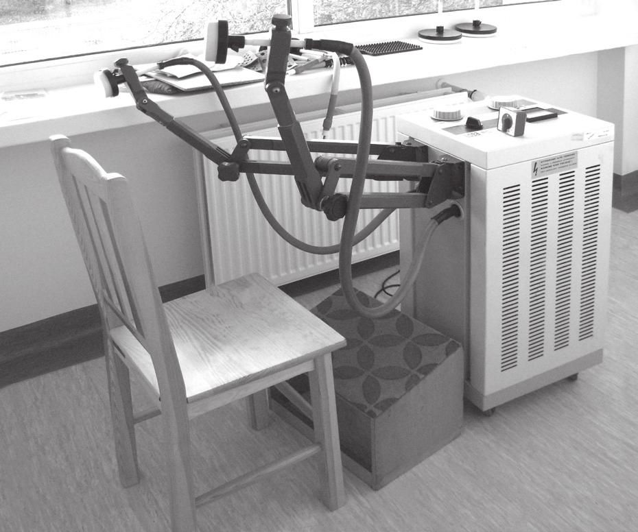 Nr 5 Metody pomiarowe w fizykoterapii krótkofalowej 505 Elektrody zabiegowe / Condenser field electrodes Konsola / Console Konsola / Console Głowica zabiegowa / Coil field electrode SP2r SP1r