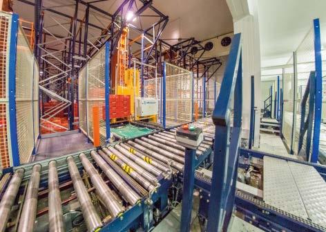 Magazyn umożliwia składowanie 1560 palet o wymiarach 1000 x 1200 mm oraz wadze jednostkowej 1150 kg.