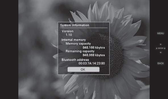 Korzystanie z urz¹dzeñ zewnêtrznych (przy u yciu Bluetooth) Przesy³anie obrazów przy u yciu interfejsu Bluetooth Do gniazda EXT INTERFACE ramki mo na pod czy adapter Bluetooth (wyposa enie