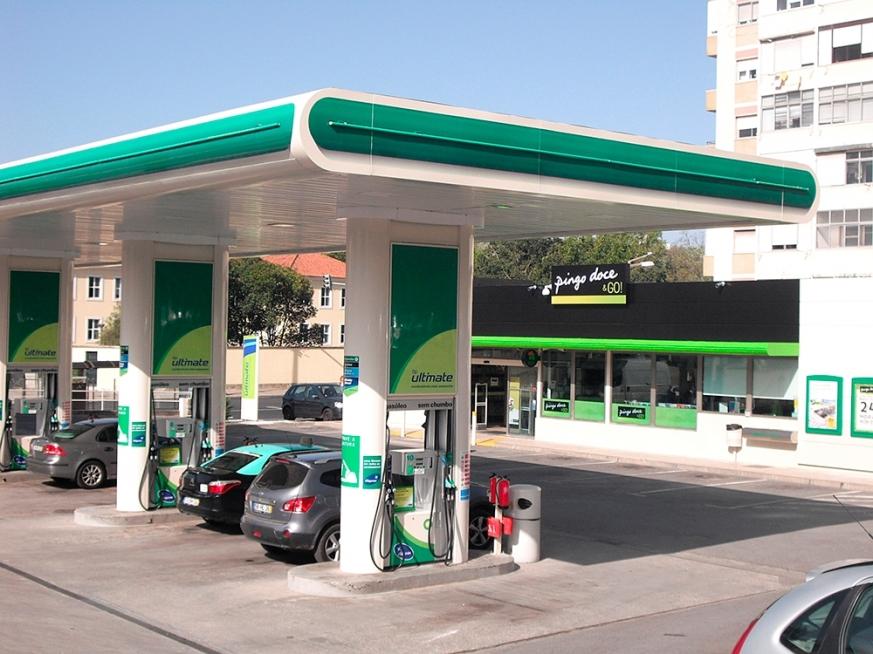 Właściciel Biedronki ma sklep na stacji BP data aktualizacji: 2015.05.21 Grupa Jeronimo Martins zacieśnia współpracę z paliwowym gigantem BP. Na razie w Portugalii. Kiedy przyjdzie czas na Polskę?