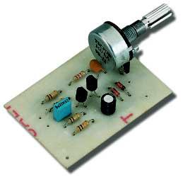 Rys. 1a. Diody do boju! Drugi projekt (rys. 3) wzorowa³em na jednym z pierwszych efektûw firmy Electro Harmonix, a mianowicie Muff Fuzz.