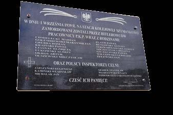 W wieku 7 lat Czoskówna wraz z rodziną zmieniła wyznanie z ewangelickiego na katolickie. Ojciec Edyty pracował w służbie celnej, dlatego często zmieniali miejsce zamieszkania.