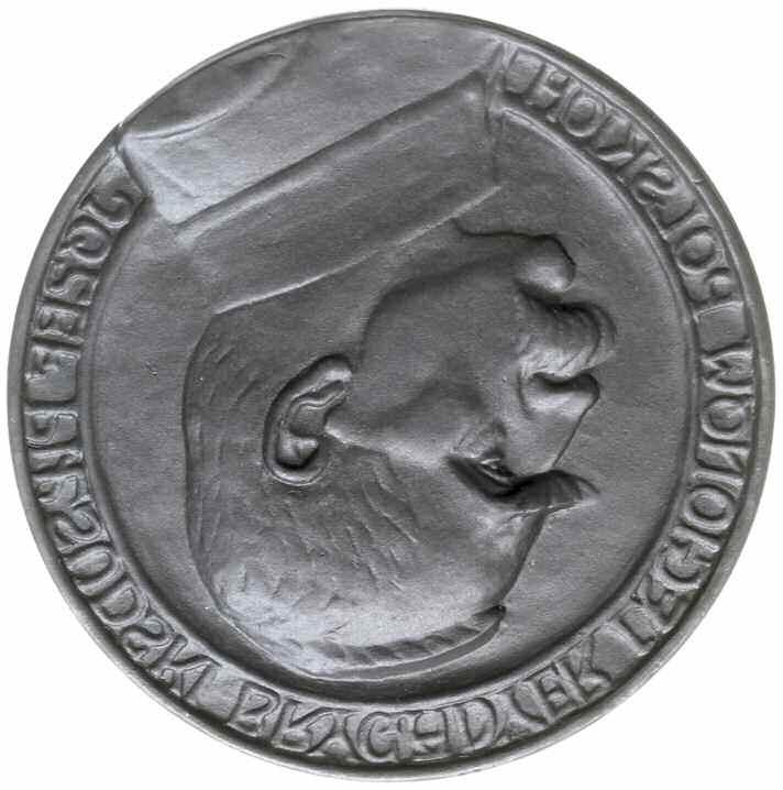 medal z 1916 roku autorstwa Jana Raszki poświęcony Józefowi Piłsudskiemu - twórcy legionów