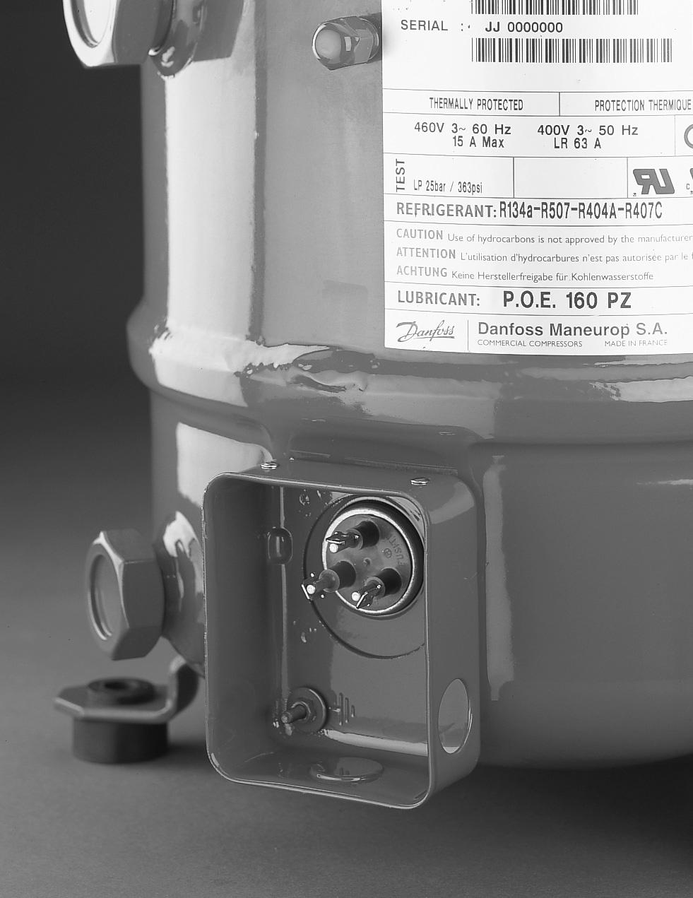 DANE ELEKTRYCZNE Zakres napięcia zasilania Podłączenia elektryczne Kod zasilania silnika Napięcie nominalne Zakres napięcia zasilania 1 208-230 V / 1 / 60 Hz 187 253 V 3 200-230 V / 3 / 60 Hz 180 253