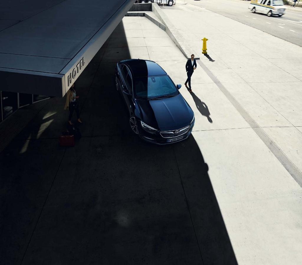 osobisty OPIekun kierowcy. wystarczy nacisnąć przycisk. W ramach usług Opel OnStar 1 masz możliwość, o każdej porze dnia i nocy, bezpośredniego połączenia się z opiekunem OnStar.
