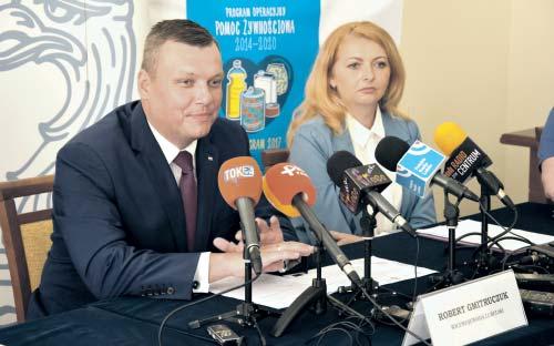 MAMY Staroście Bialskiemu Mariuszowi Filipukowi wyrazy głębokiego współczucia z powodu śmierci MAMY T Y G O D N I K B E Z P Ł A T N Y Nakład 10 000 Redakcja zastrzega sobie prawo do skracania