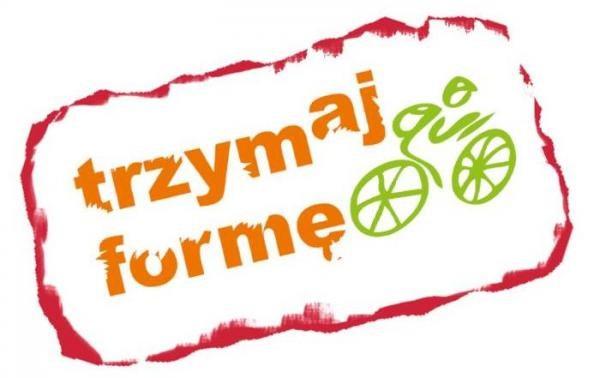 TRZYMAJ FORMĘ Jak co roku, nasze gimnazjum, bierze udział w ogólnopolskim programie trzymaj formę, którego głównym celem jest edukacja w z a k re s i e k s z ta ł to wania prozdrowotnych nawyków