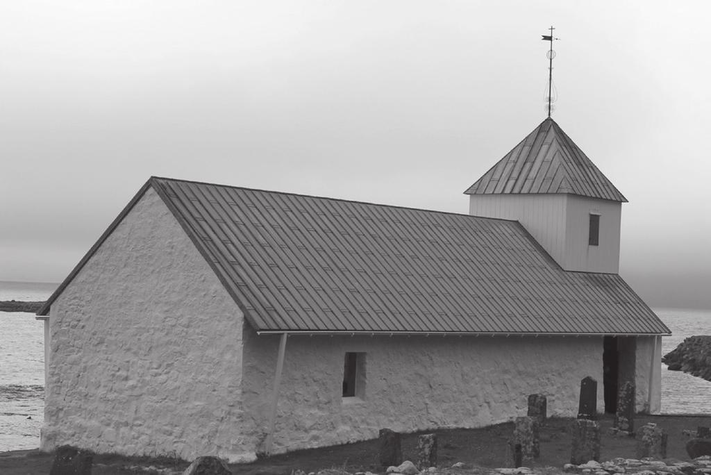 Olafa z XII w. (fot. 3) i ruiny gotyckiej katedry św. Magnusa, zniszczonej przez lawinę śnieżną w XVII w.