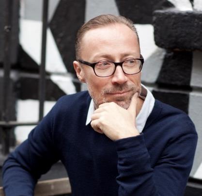 TWÓRCY: RAFAEL LEWANDOWSKI reżyser i scenarzysta urodzony w polsko-francuskiej rodzinie. Absolwent paryskiej Sorbony i francuskiej szkoły filmowej La fémis.