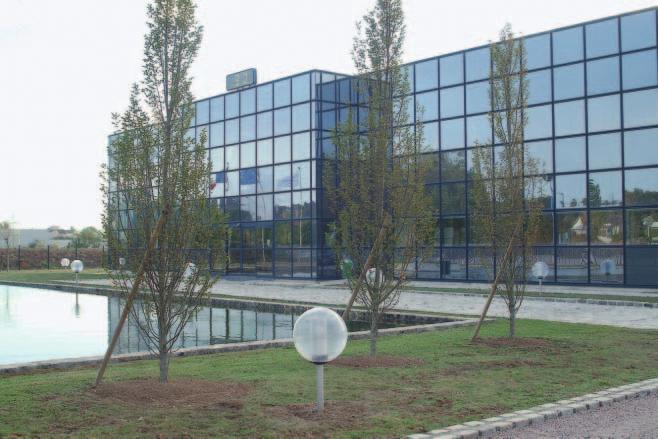 Produkcja jest w wysokim stopniu zautomatyzowana i zrobotyzowana, co oznacza najwy sz¹ jakoœæ oferowanych wyrobów i konkurencyjne ceny.