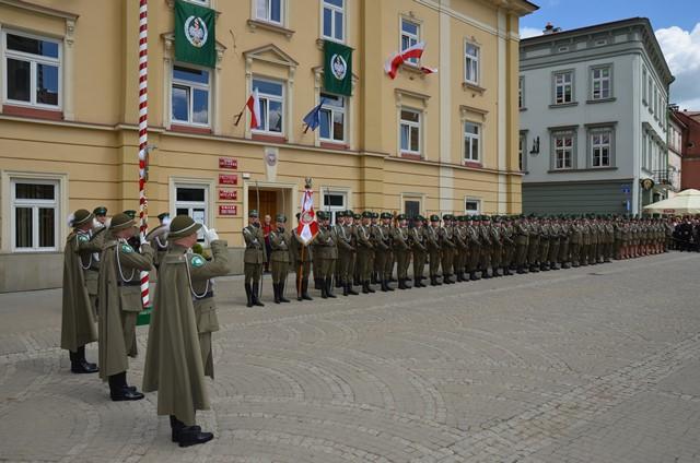 Zasługi odznaczono 10 osób, 177 osób Medalem Za Zasługi dla Straży Granicznej, 89 funkcjonariuszy Medalem za Długoletnią Służbę i 118 funkcjonariuszy Odznaką Straży Granicznej.