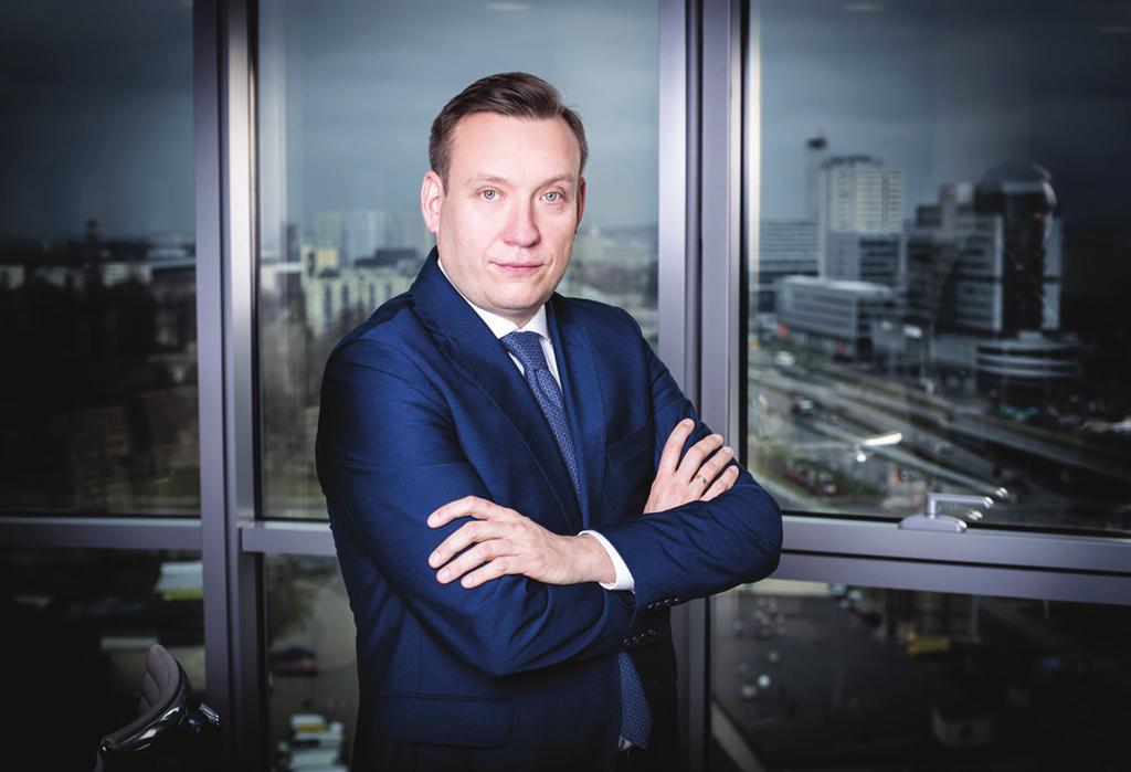 ROZMOWA MIESIĄCA Zdjęcie: archiwum Tauron Remigiusz Nowakowski, prezes Tauron Polska Energia SA na otwartości i wzajemnym zaufaniu, przy równoczesnej pełnej odpowiedzialności menedżerów za