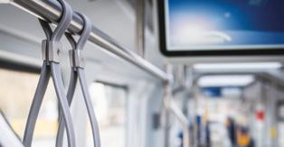 Szerokość rozstawu kół tramwaju jest charakterystyczna dla lipskiej infrastruktury i wynosi 1458 mm.