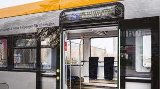 Szczegółowa analiza rozmieszczenia poszczególnych elementów pozwoliła na zoptymalizowanie tramwaju pod kątem komfortu i ergonomii, a także przyzwyczajeń i życzeń motorniczych miasta Lipsk.