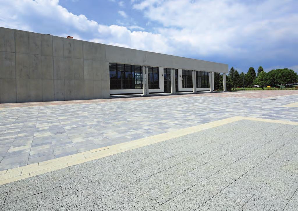 POLBRUK URBANIKA 60 Szarości zawsze na czasie Powierzchnie zdominowane przez monochromatyczne barwy o surowym charakterze są zawsze modne, zawsze na czasie.