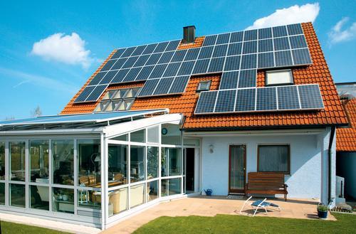 Miejsce montażu instalacji solarnej i PV Instalacja solarna oraz fotowoltaiczna może zostać posadowiona na: