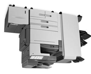 Obsługiwane konfiguracje maksymalne 36 Stojak drukarki 24Z0031: Obsługiwane typy drukarek: 7541 032 i 7541 036 Położenie Stojak drukarki 24Z0031 Blat Podłoga Podstawa zamieniona na stojak z kółkami