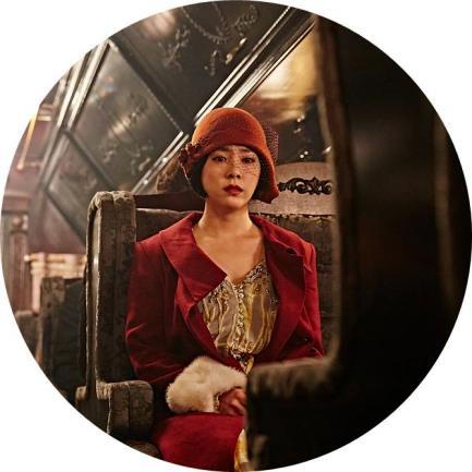 YEON GYE-SOON (HAN JI-MIN) KLUCZOWA KOBIETA W RUCHU OPORU Jest sekretarką Jung Chae-sana, głównego dowódcy ruchu oporu.
