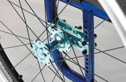 DANE TECHNICZNE ULTRA-LIGHT Kąt ramy 70 / 80 prosta lub stożkowa Wysokość