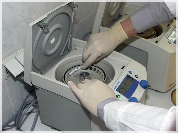 W Pracowni Mechanoskopii poddano badaniom narzędzia pochodzące z wielu miejsc przestępstw bądź też zabezpieczone przy osobach podejrzanych.