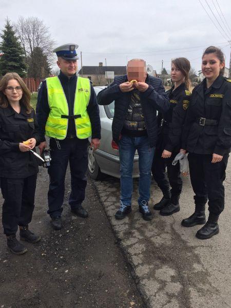 po przeszkoleniu podjęcie pracy w policji. KLASA WOJSKOWA klasa "ogólnowojskowa" z dodatkowym przedmiotem "zadania wojska".