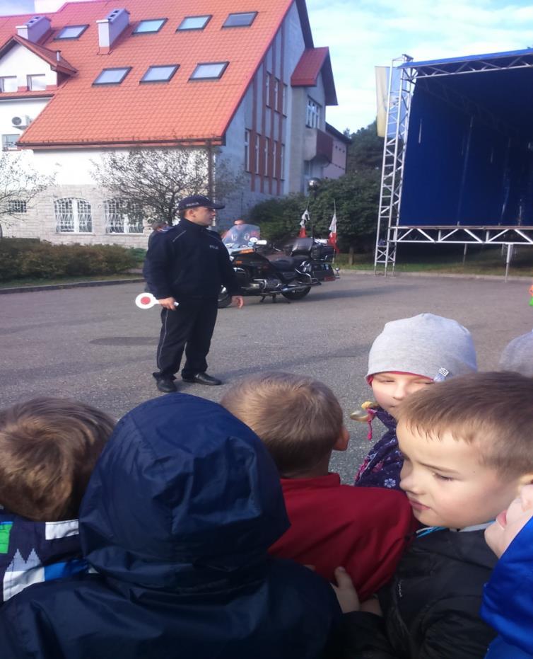 ZAJĘCIA Z MAGICZNĄ TUBĄ EDUKACYJNĄ W czerwcu 2016 r. nasza szkoła otrzymała od Fundacji WOŚP Magiczną Tubę Edukacyjną.