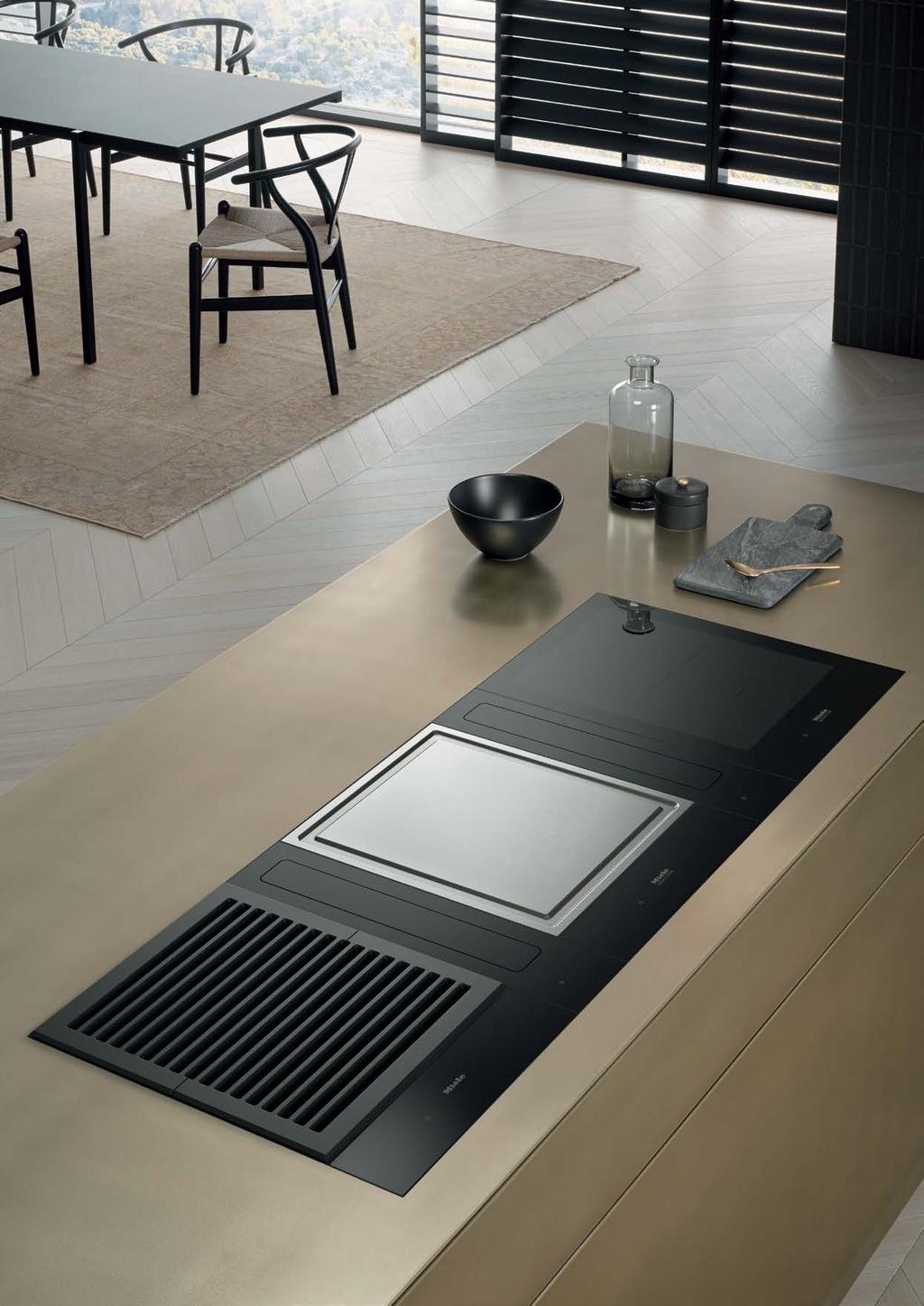 Eleganckie wzornictwo Wiele możliwości wyboru Elegancko i z charakterem Nowe płyty SmartLine charakteryzują się niezwykle eleganckim wzornictwem za sprawą czarnego szkła.