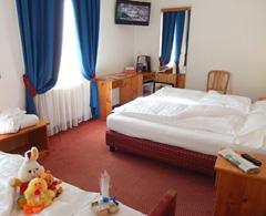 Skipassy mogą Państwo odebrać bezpośrednio u rezydenta w hotelu, bez konieczności stania w kolejkach kasowych *Niania w Fun-Tomas: dla zwiększenia Państwa komfortu wprowadzamy nowy program opieki