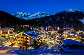 Val di Sole SuperSKIrama W regionie narciarskim Val di Sole do którego należą Folgarida, Marilleva, Madonna di Campiglio, Pinzolo, Passo Tonale i Pejo można skorzystać ze skipassusuperskirama lub