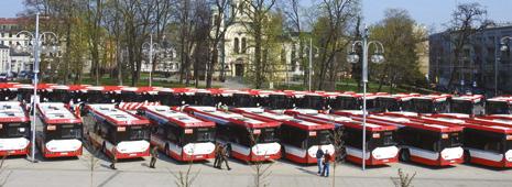 Rekordowa dostawa Solarisa dla MPK w Częstochowie Czterdzieści 12-metrowych Solarisów Urbino wyjechało na ulice Częstochowy 5 kwietnia 2017 roku.