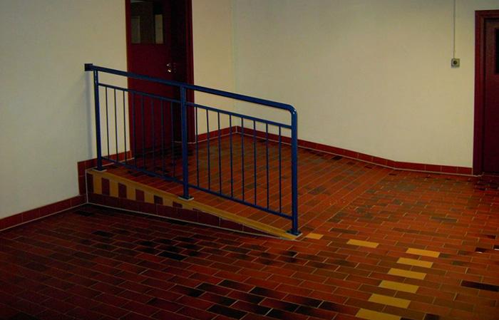 Posadzka klinkierowa - dodatkowy plus estetyka Wypalane z czystej gliny płytki oprócz wytrzymałości i zachowywania barwy przez dziesiątki lat, mają jeszcze inną zaletę.