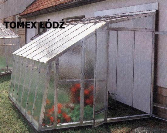 SZKLARNIA PRZYŚCIENNA o szerokości 2,43m, wysokości 2,21m: Moduł wyjściowy 2,43mx3m, drzwi dwuskrzydłowe o szerokości 1m (2x0,5m) z