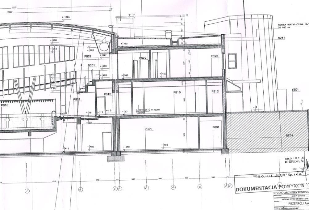 Fragment przekroju przez parter i Ip gdzie zlokalizowane są przenoszone pomieszczenia, wys. pom. w świetle dla parteru - 3,0m do sufitu podwieszanego, oraz Ip 3,2m (dokumentacja archiwalna 2004) 4.