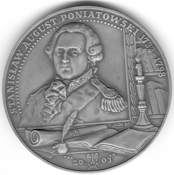 Pod nim po obwodzie data wybicia medalu 2003 przedzielona emblematem TWO.