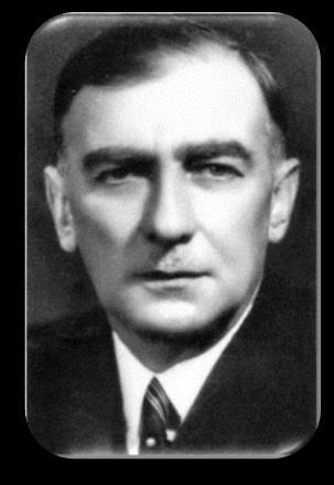 KAROL SZYMANOWSKI (3.10.1882 29.03.1937) Pochodził z muzykalnej rodziny. Jego ojciec Stanisław potrafił grać na fortepianie i na wiolonczeli, brat na fortepianie a siostra była śpiewaczką.