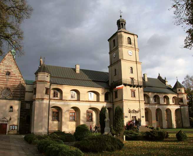 Opactwo Cystersów w Wąchocku. Struktura organizacyjna Zakonu Cystersów jest niezmienna od początków powstania. Główny dom znajduje się w siedzibie generalnej zakonu w Citeaux we Francji.