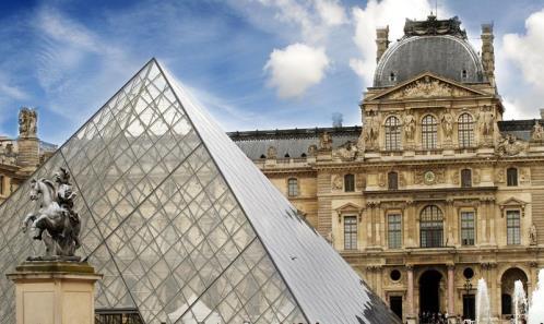 : Hotel de Ville, Katedra Notre Dame de Paris, Palais de Justice z