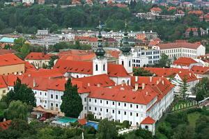 Kolejnym miejscem na trasie będzie Josefov dawna dzielnicą żydowska, zwaną też Żydowskim Miastem.