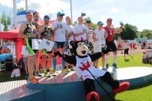 Najlepsze sztafety na dystansie 1/4 IM. Podobnie jak na innych przystankach Triatlon Energy również w Starogardzie rywalizowały sztafety. Dwie na dystansie ½ IM i jedenaście w ¼ IM.