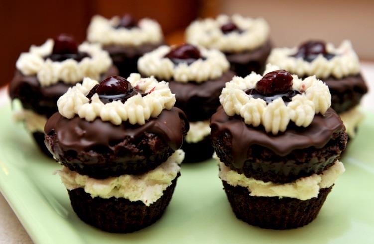 21. Muffinki 5,60 zł/szt. 6,60 zł/szt.