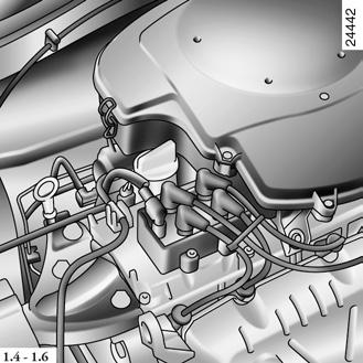 Jakość oleju silnikowego Patrz książka przeglądów pojazdu. Podczas wykonywania czynności pod pokrywą komory silnika, należy sprawdzić, czy dźwignia wycieraczek znajduje się w położeniu zatrzymania.