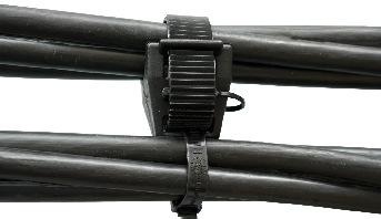 jednoczęściowa z poliamidu Model do wbijania Śruba chromowana i cynkowana, kołek Ø 12, wiercenie Ø12 mm.