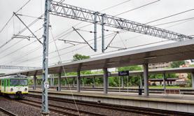 Napowietrzna sieć trakcyjna Podstacje trakcyjne i