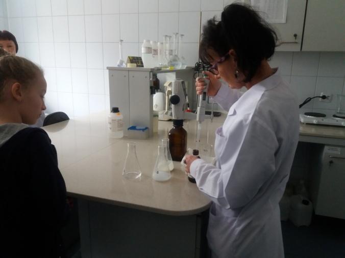 W laboratorium Zakładu Higieny Weterynaryjnej w