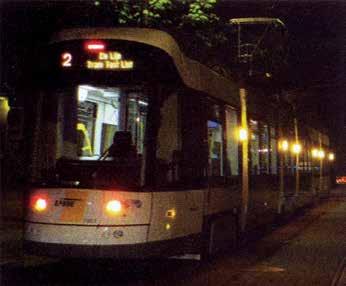 projektu budowy Letbancn. Około roku 1910 Siemens proponował przełączanie z 800 V na 1,1 kv DC dla nowych sieci tramwajowych, żeby obniżyć straty przesyłowe. Aż do 1934 r.