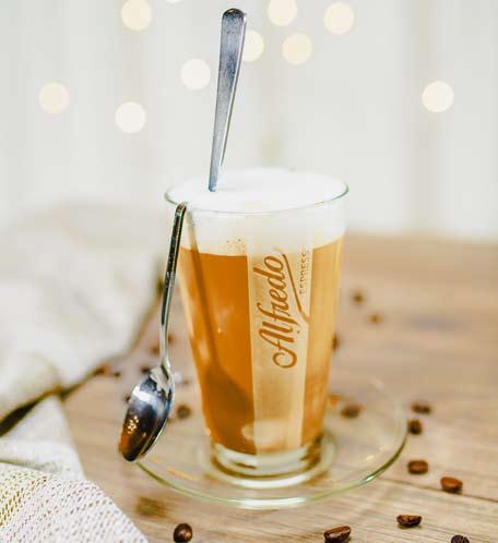Latte Macchiato mleczna kawa z pianką