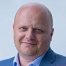 Pracował w Polsce, Niemczech oraz Stanach Zjednoczonych na stanowiskach Customer Director oraz Senior Project Manager.