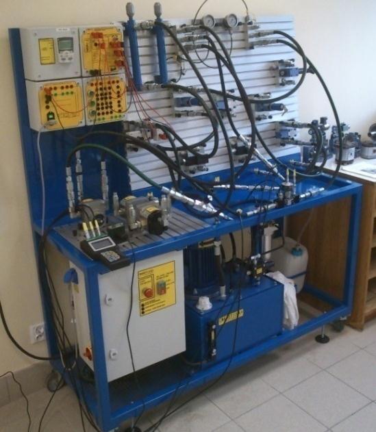 stanowisko badawczo-dydaktyczne hydrauliki siłowej HP202: prezentacja działania i budowy silników hydraulicznych, pomp hydraulicznych; prezentacja działania działanie zaworów sterujących i
