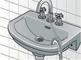 Optymalne ciĺnienie wody w przewodzie: 200ä1000 kpa (2ä10 barów) Przy odkrċconym kurku dopĭywu wody przepĭywa minimum 10 l/min.