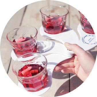 kolorach jako DrinkTray Original.
